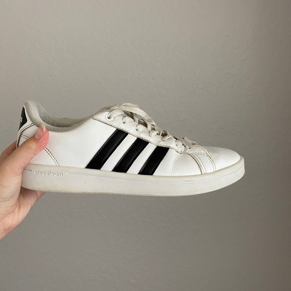 Adidas Sneakers
